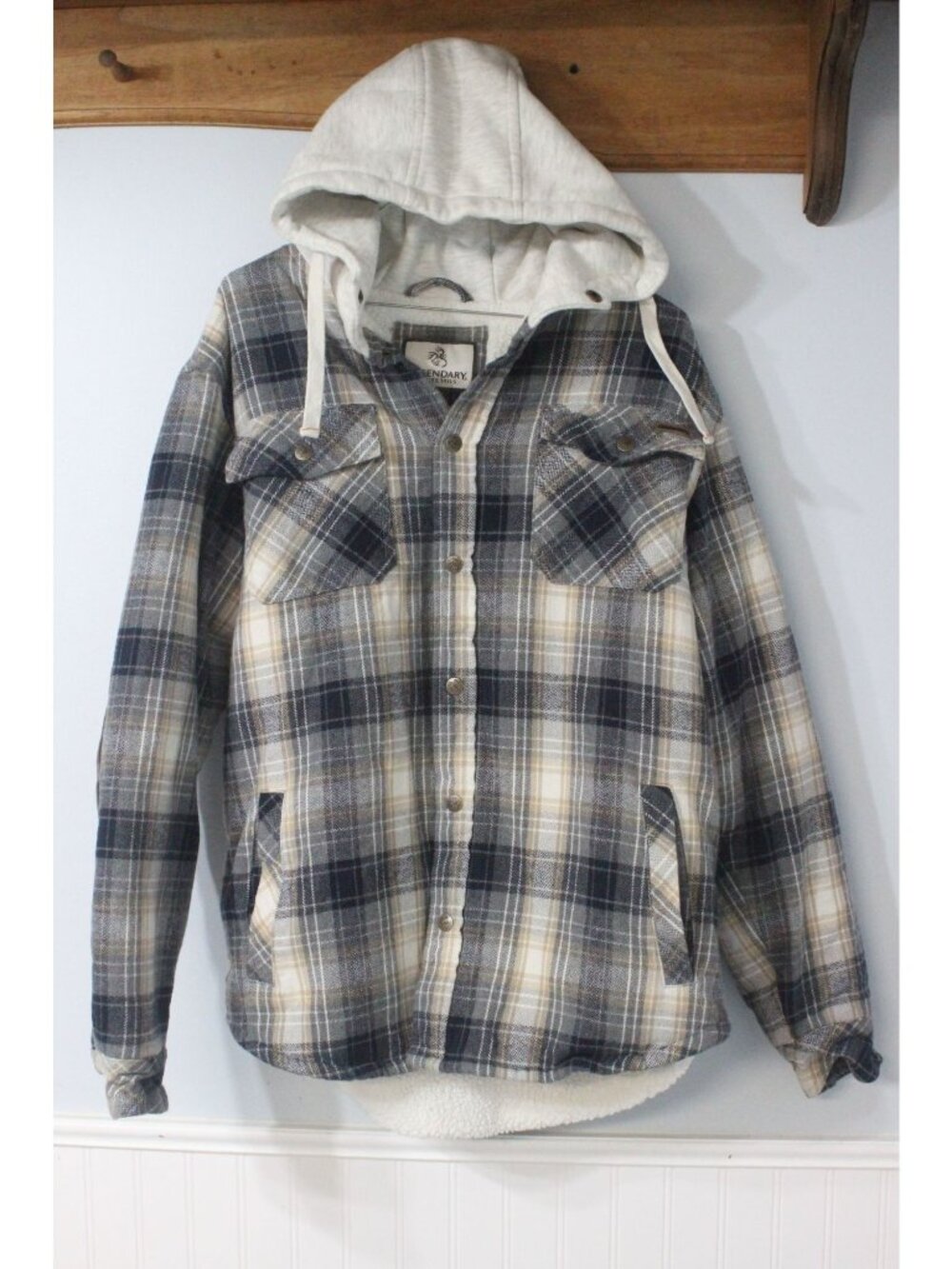 Legendary Whitetails Mens Plaid Hooded Flannel Shacket Sherpa Lining Large